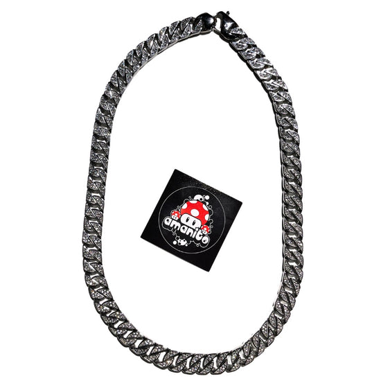 Collana in acciaio con pietre